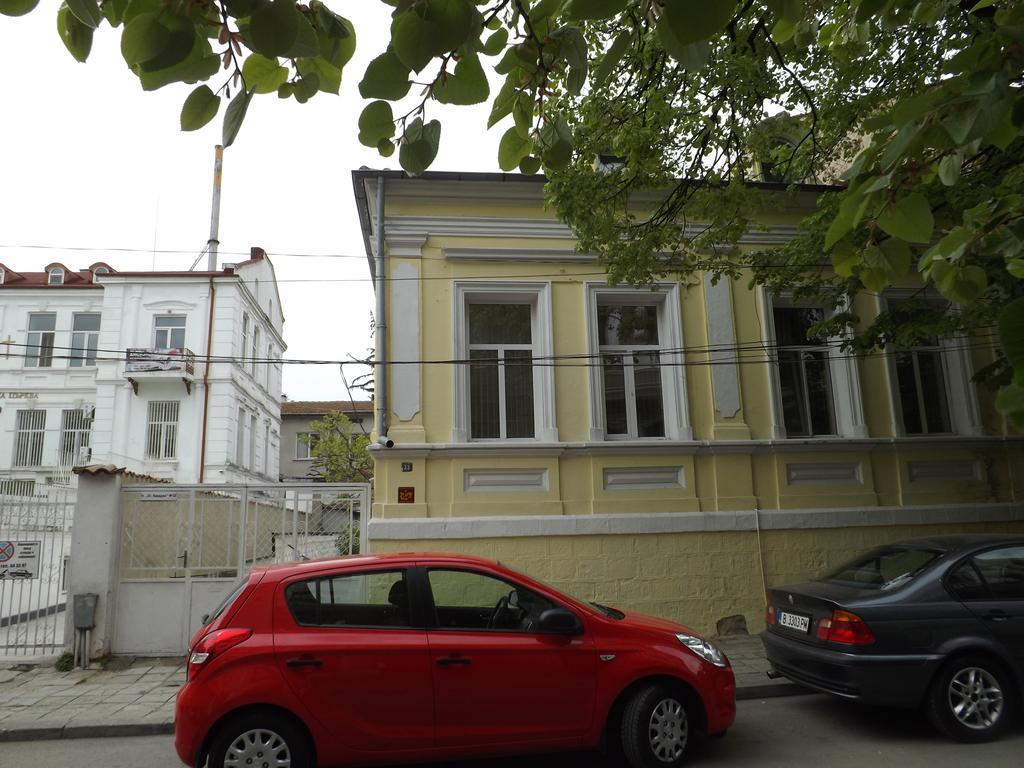 Hostel Rayska Yabalka Варна Экстерьер фото