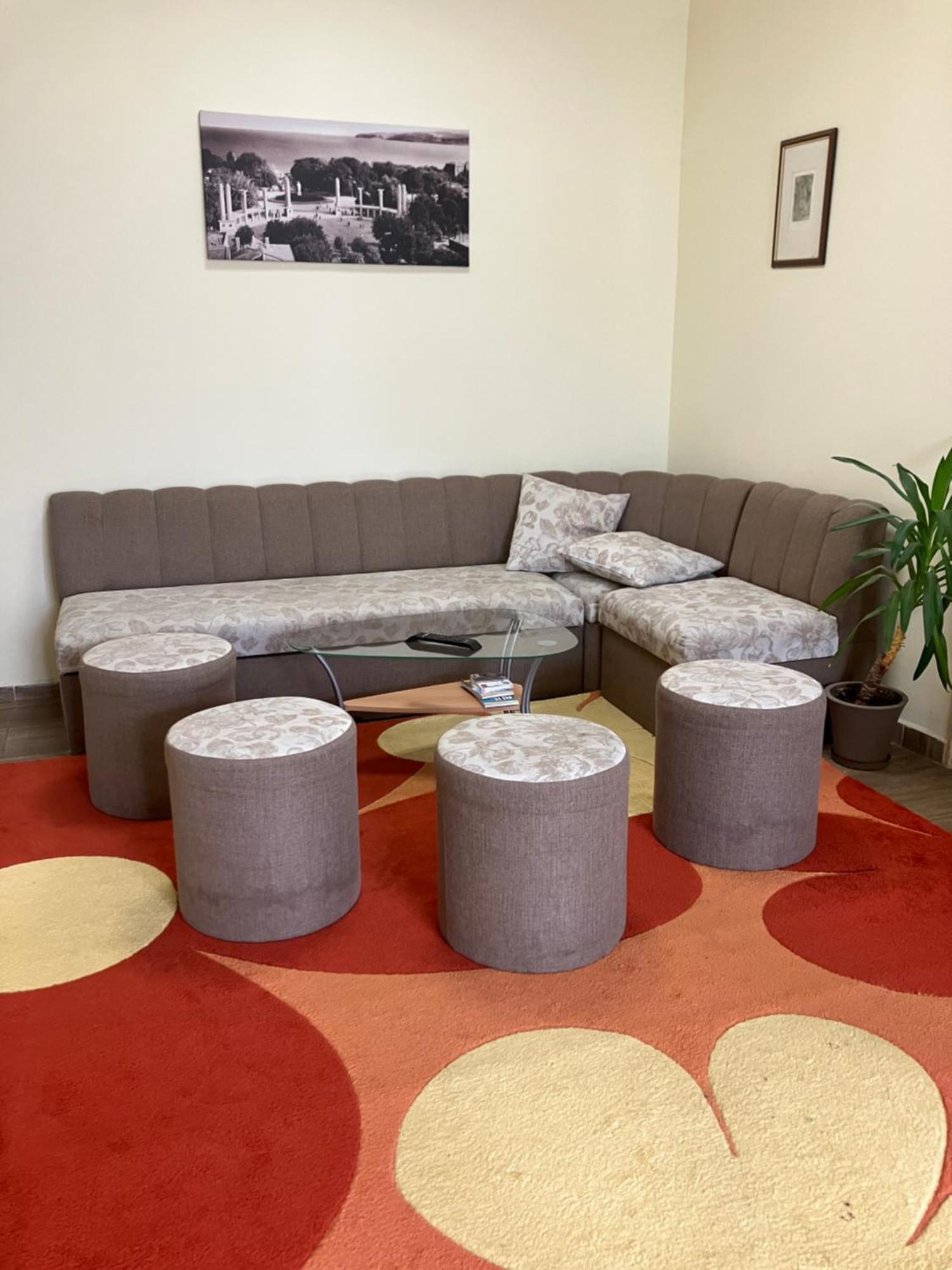 Hostel Rayska Yabalka Варна Экстерьер фото