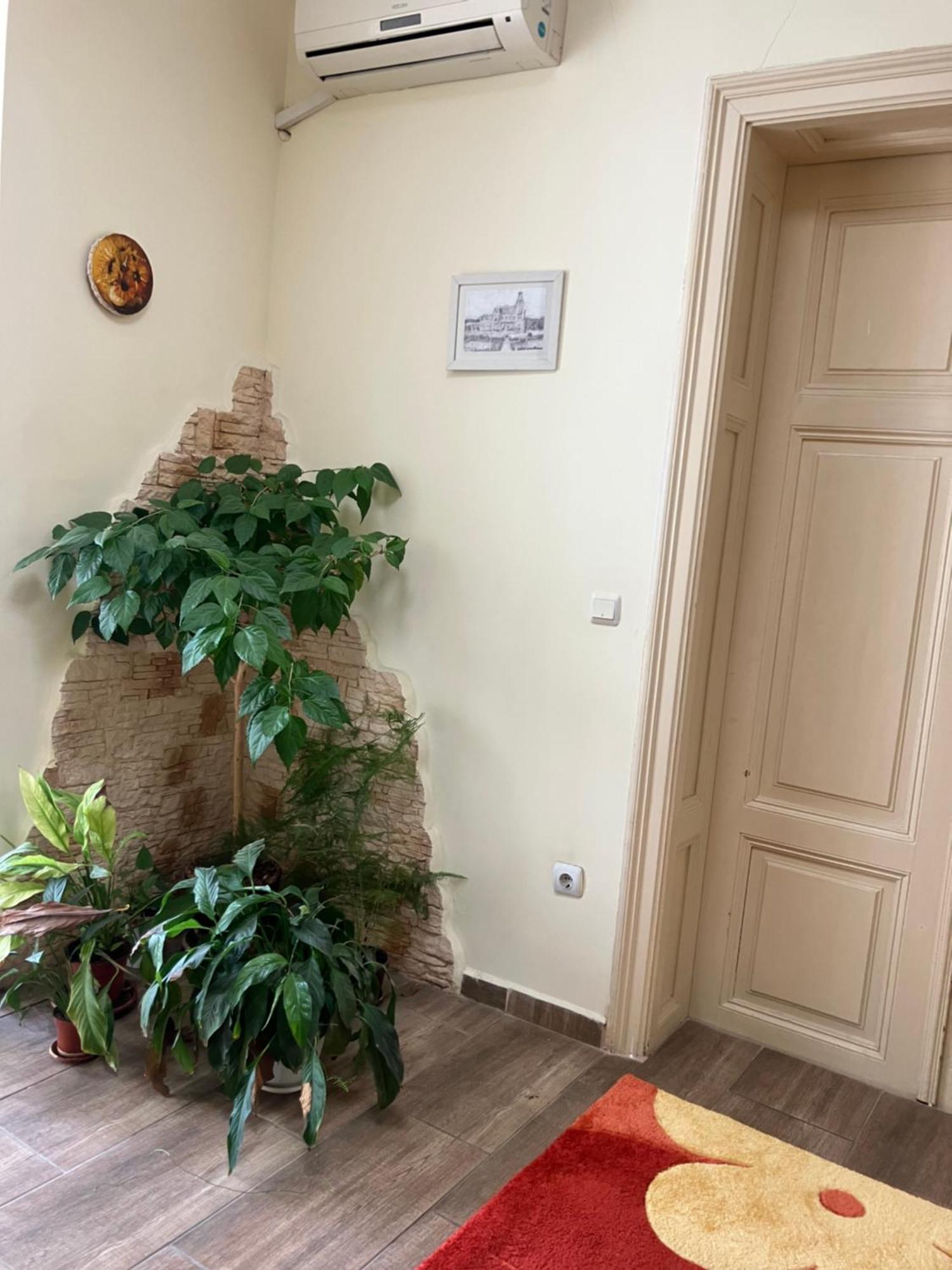 Hostel Rayska Yabalka Варна Экстерьер фото