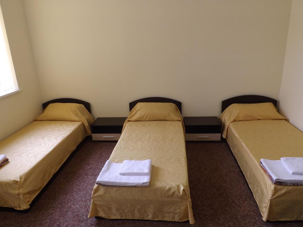 Hostel Rayska Yabalka Варна Номер фото