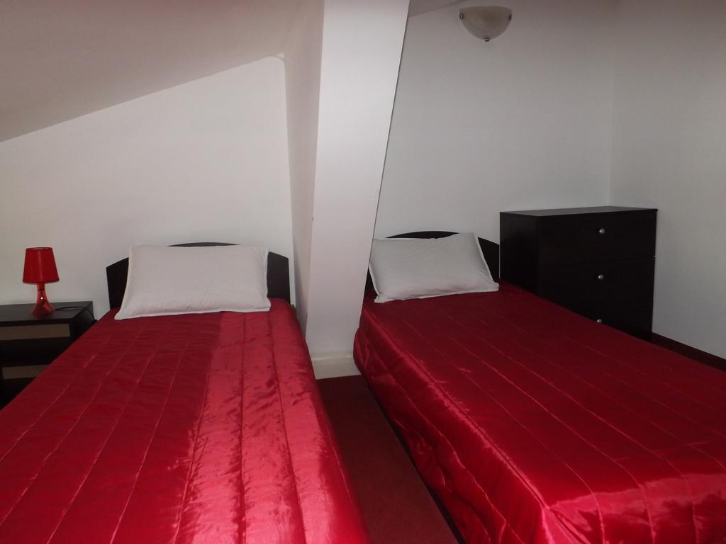 Hostel Rayska Yabalka Варна Номер фото